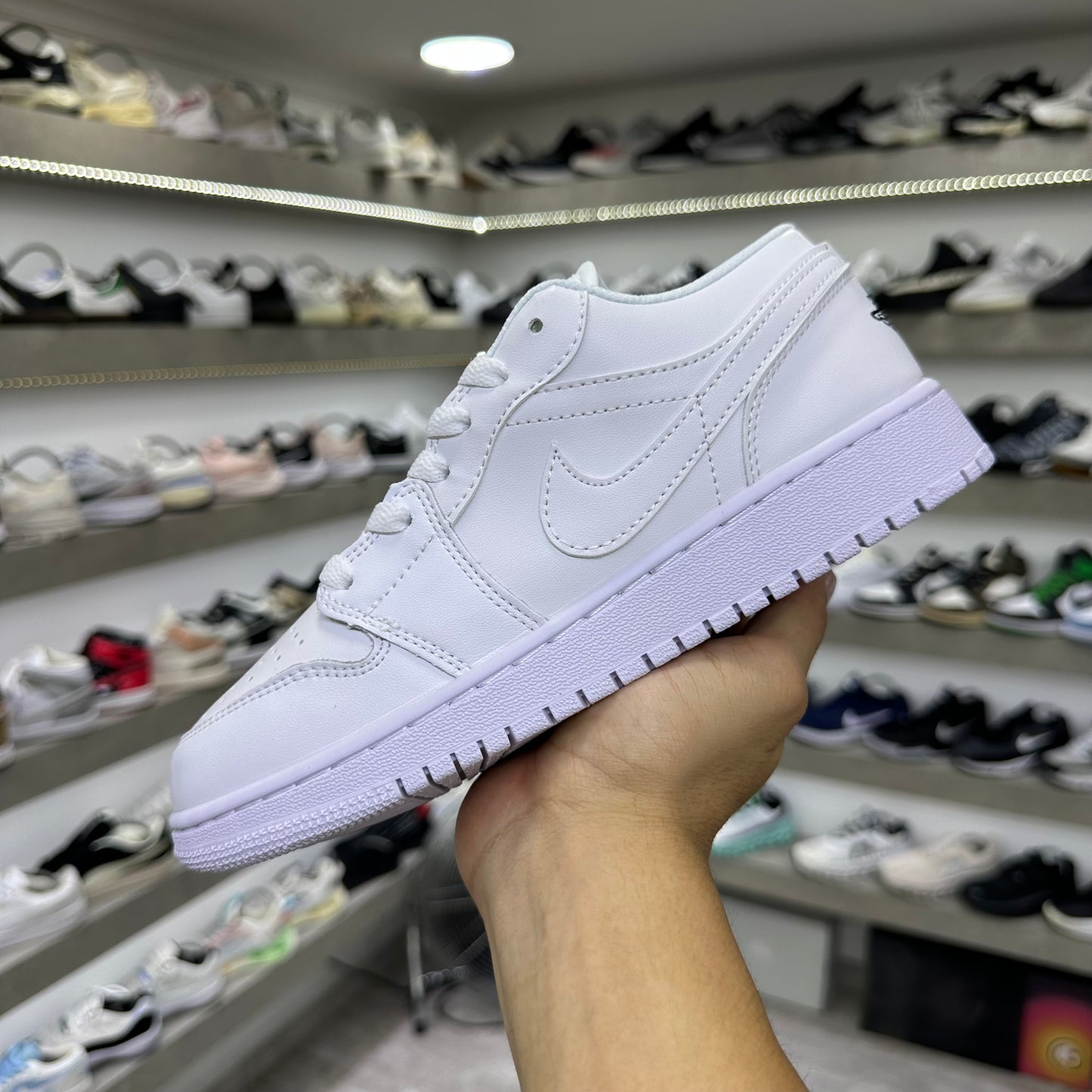 Air Jordan 1 Low White