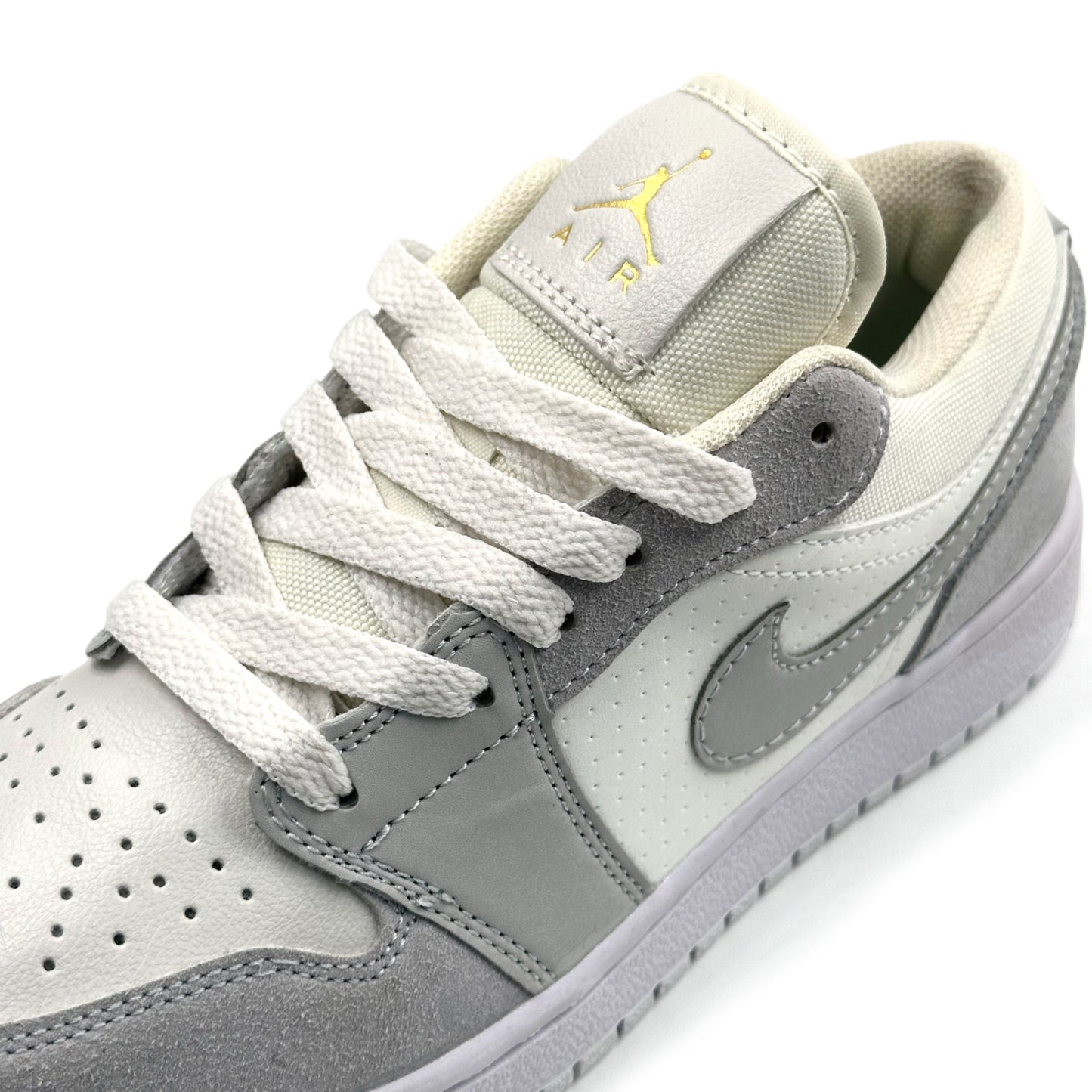 Air Jordan 1 Low Paris