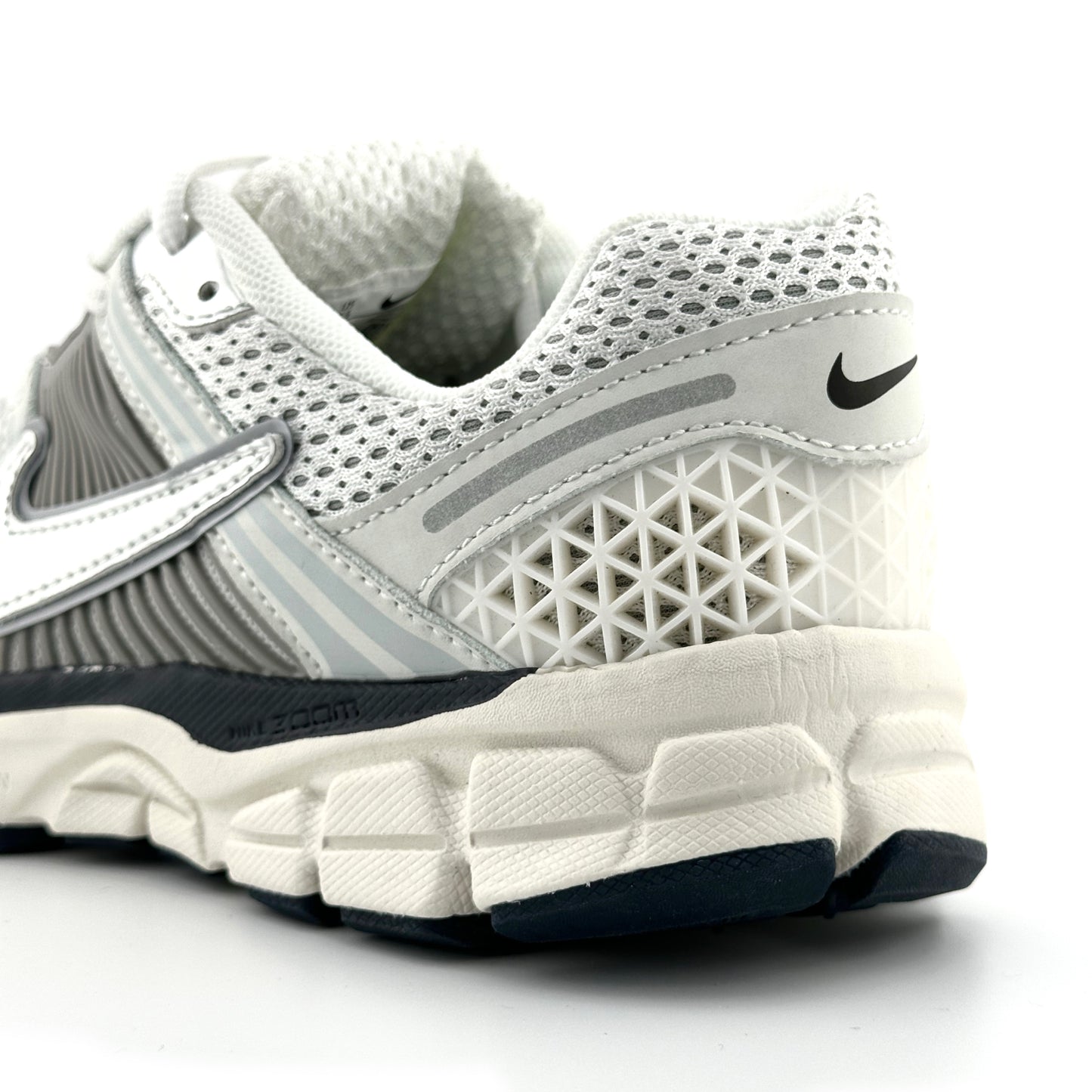Nike Zoom Vomero 5 Metallic Silver