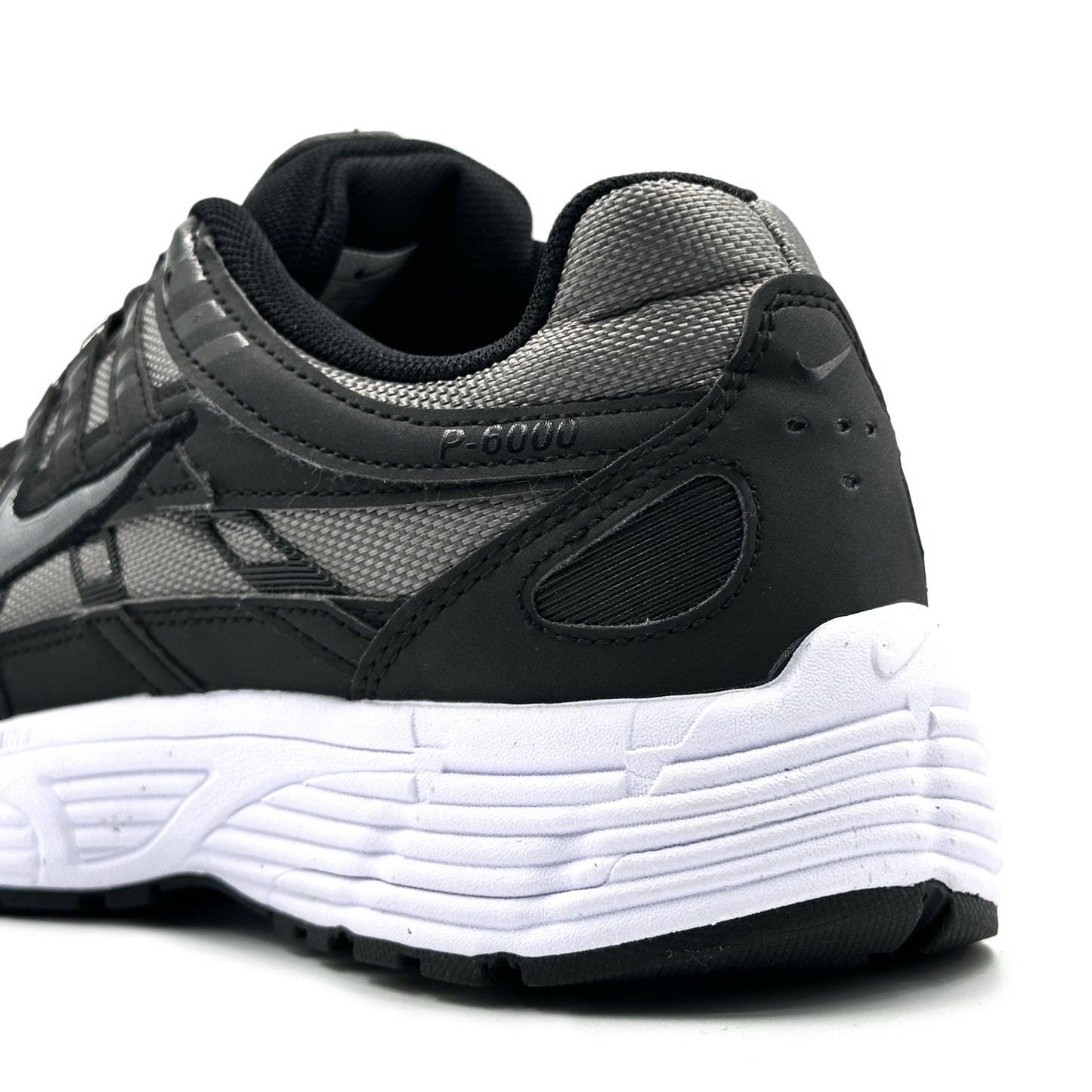 Nike P6000