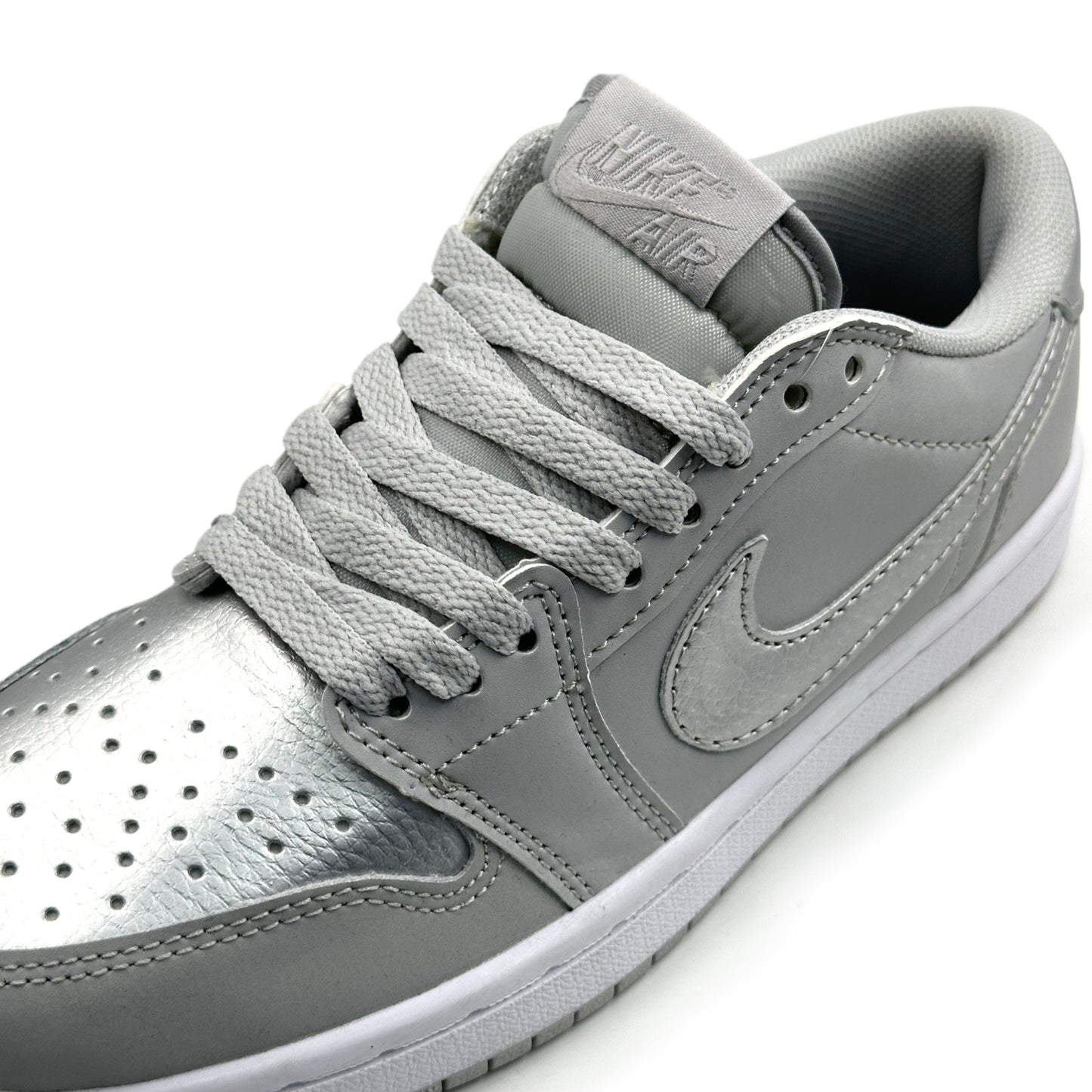 Air Jordan 1 Low Silver Metallic