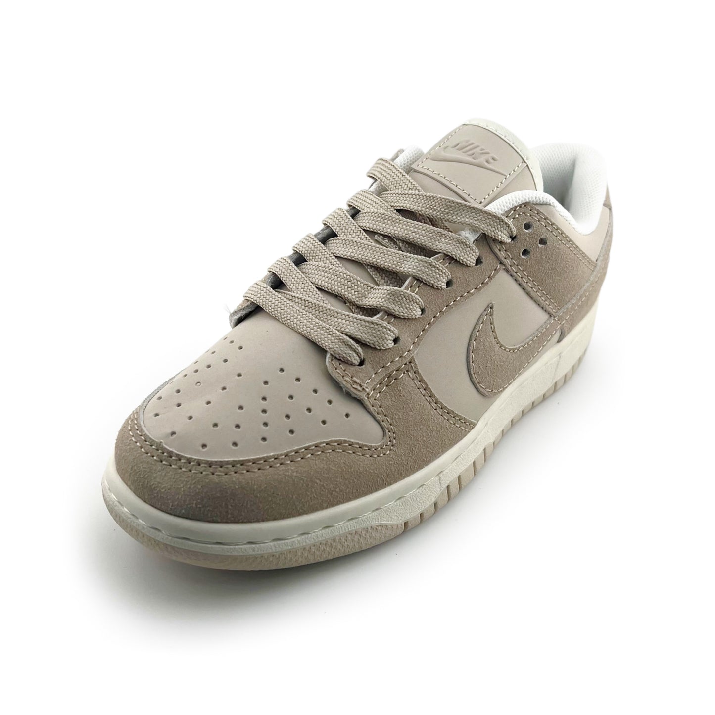 Nike SB Dunk Low