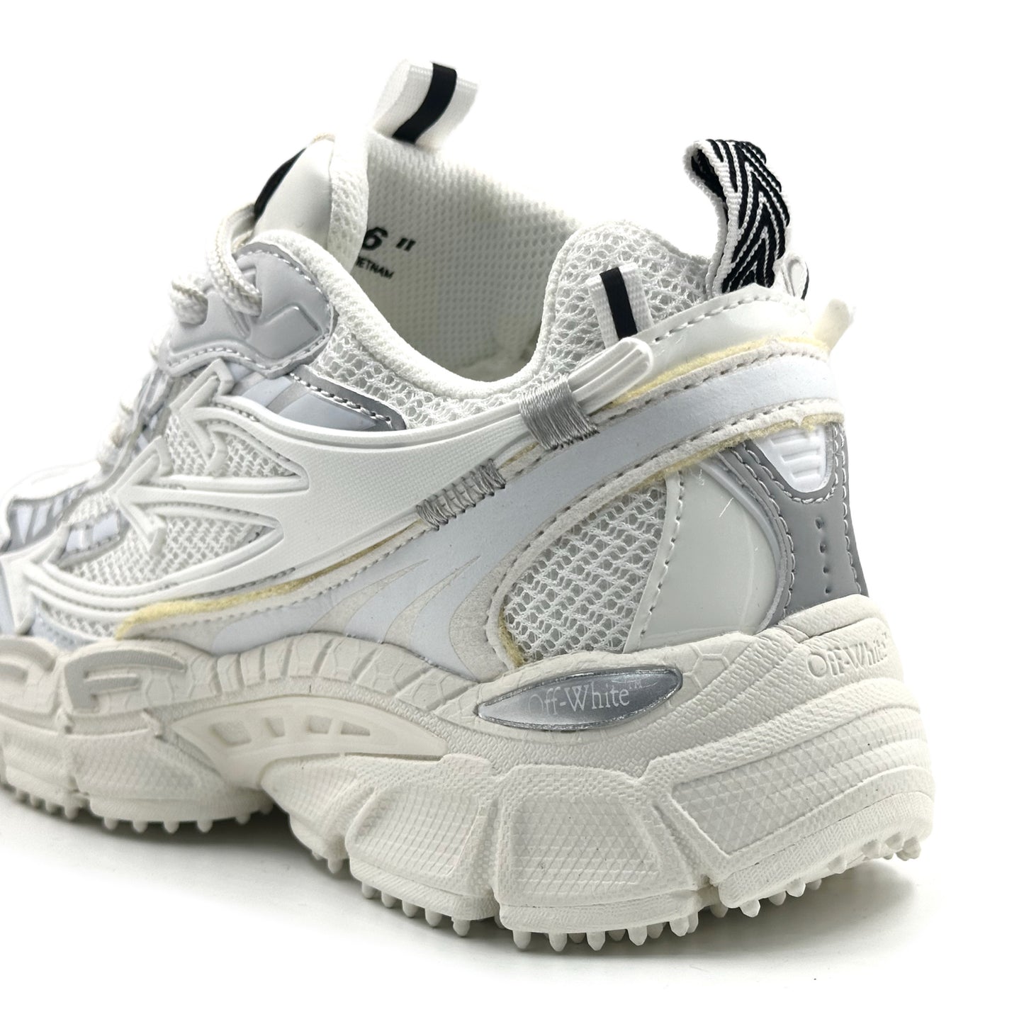 Off White Be Right Back