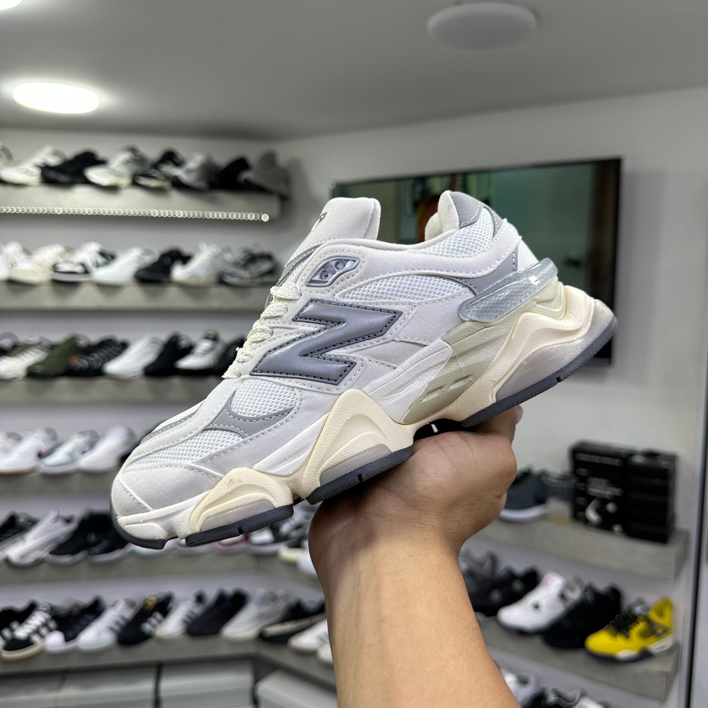 New Balance 9060