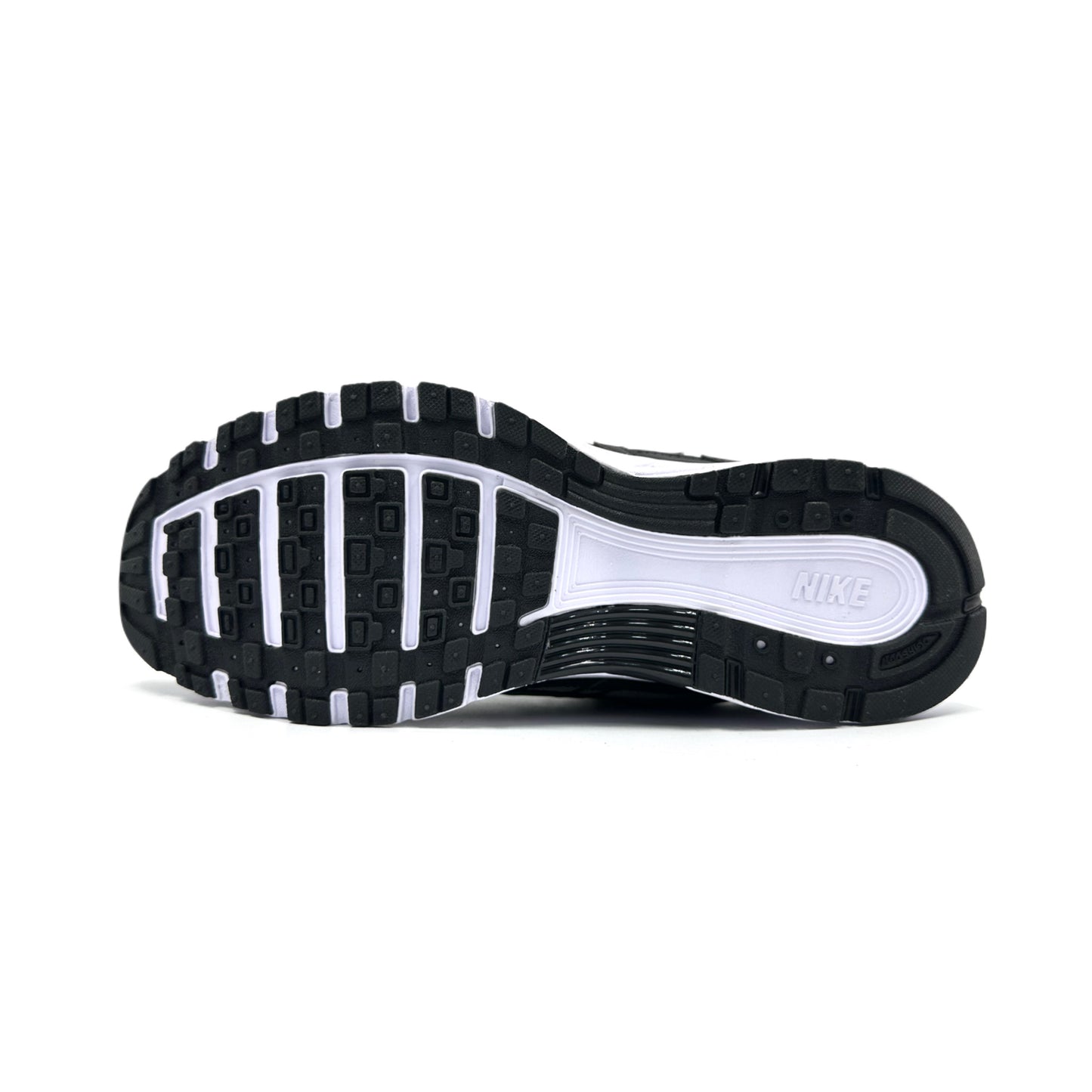 Nike P6000