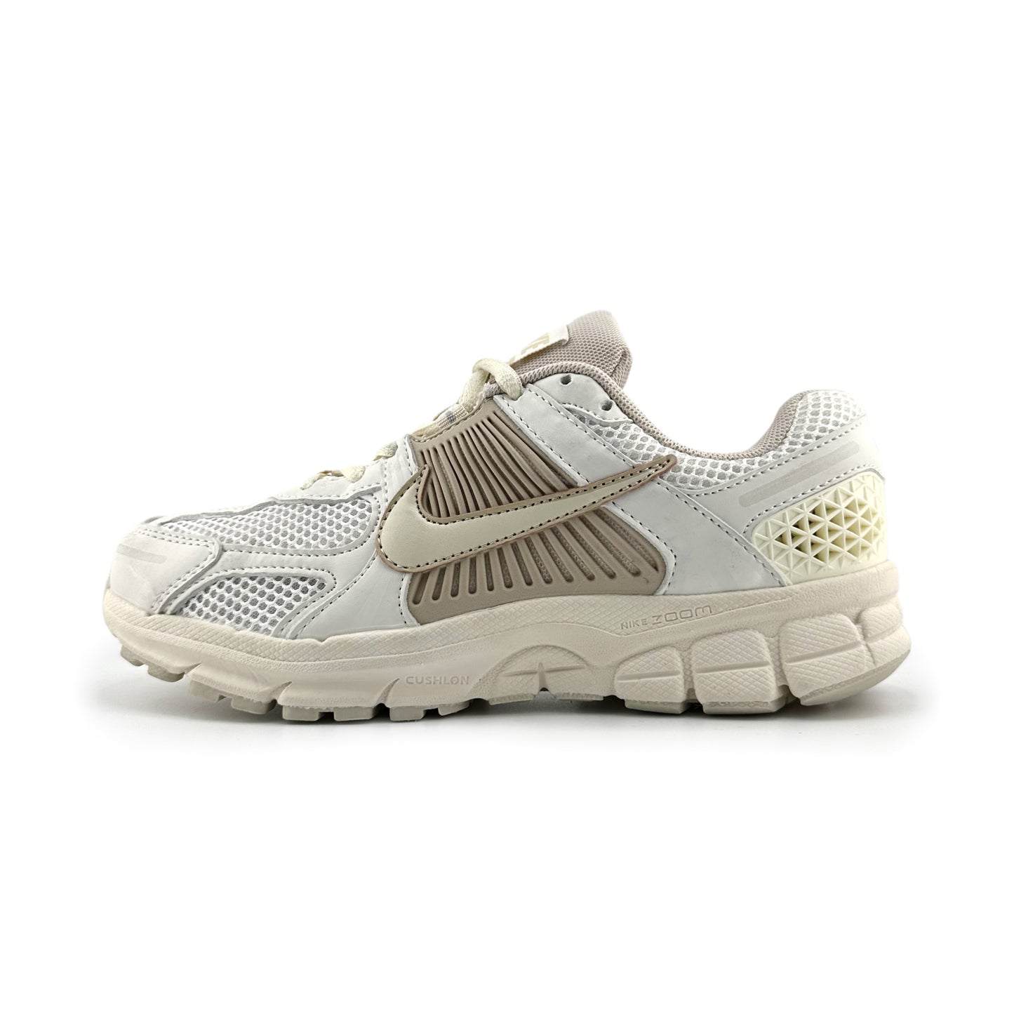 Nike Zoom Vomero 5 Beige
