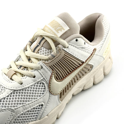 Nike Zoom Vomero 5 Beige