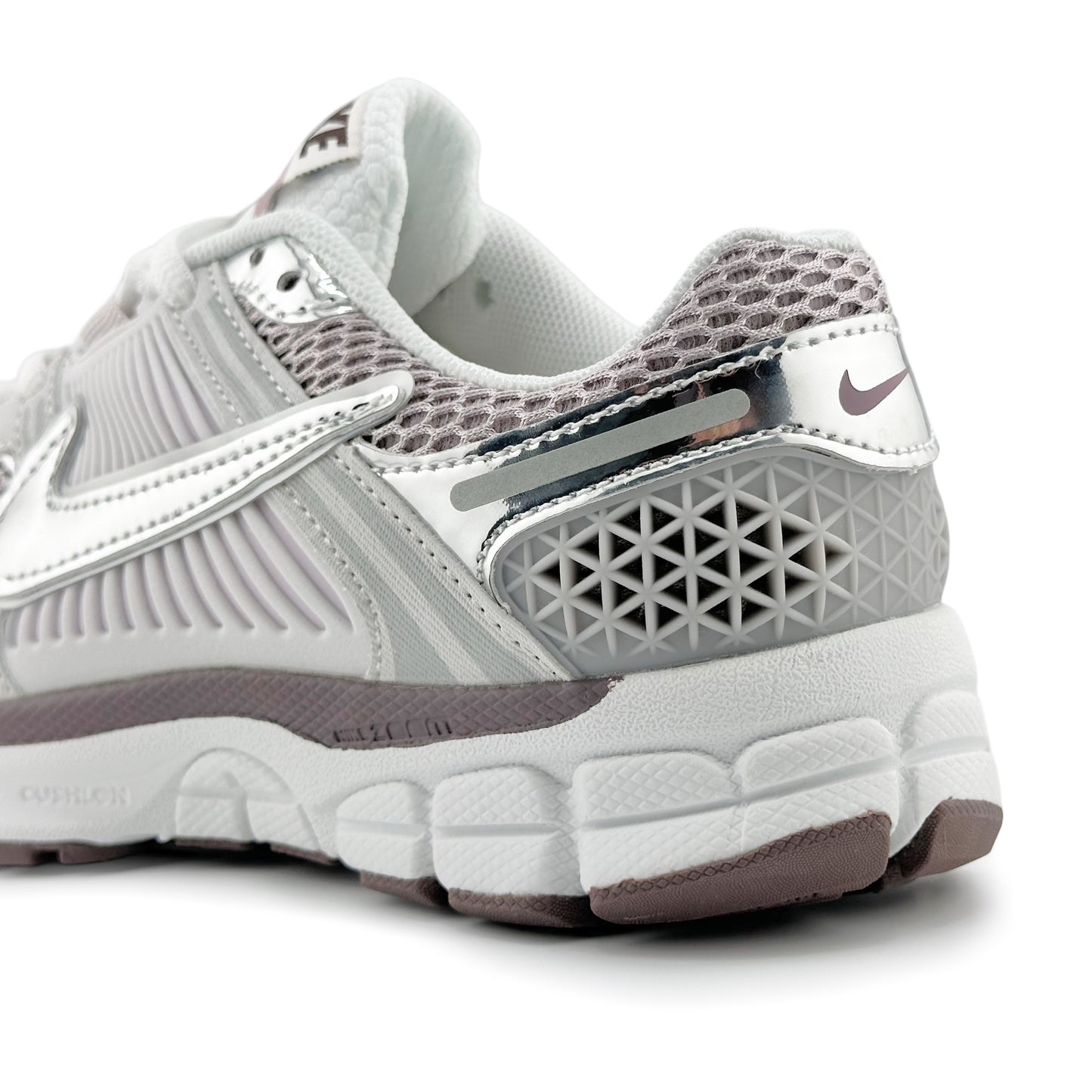 Nike Zoom Vomero 5 Platinum Violet