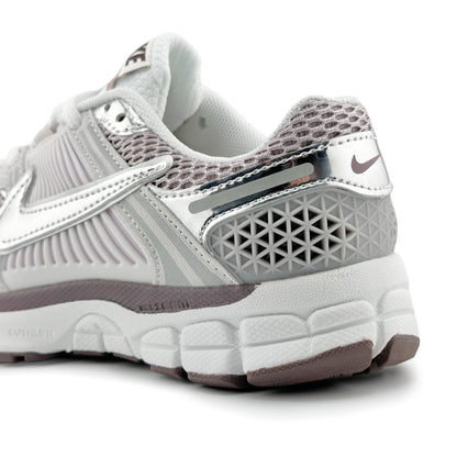 Nike Zoom Vomero 5 Platinum Violet