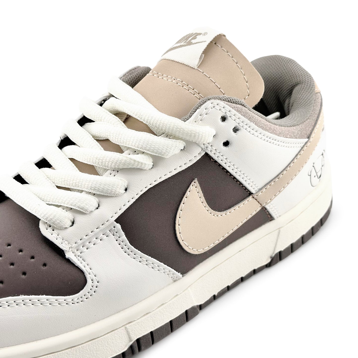 Nike SB Dunk Low