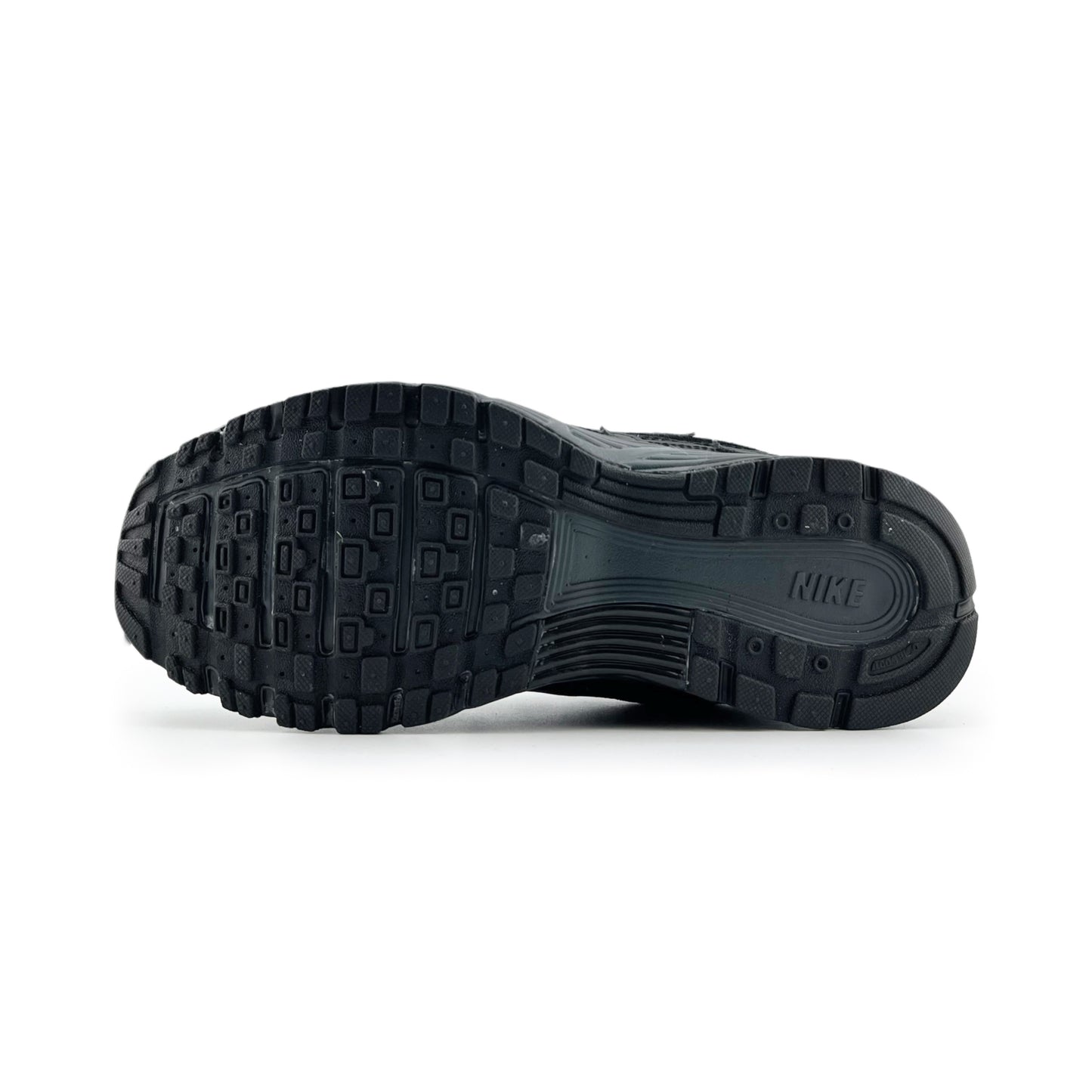 Nike P6000