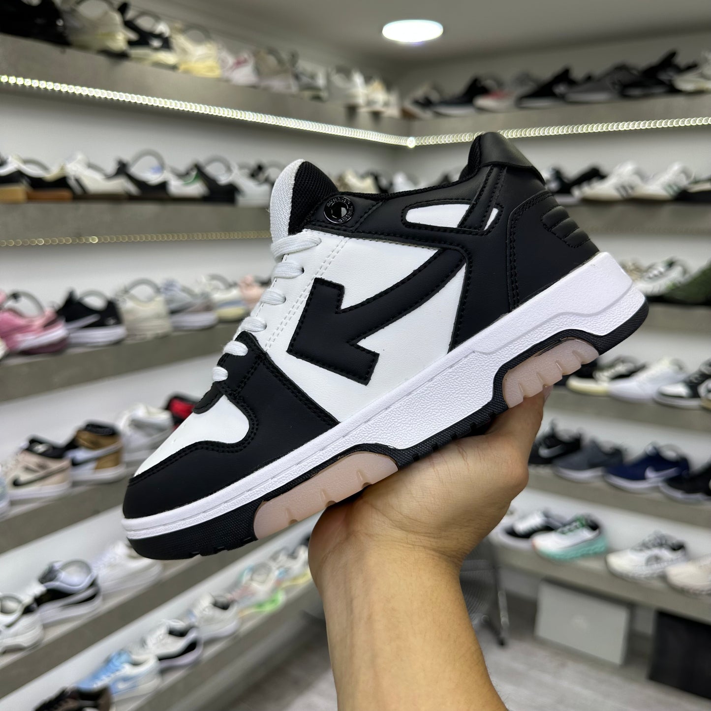 Off White Out Of Office Black White