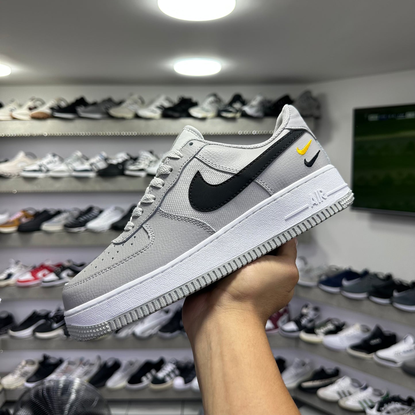 Nike Air Force 1